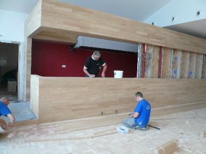Bar restaurant_aug