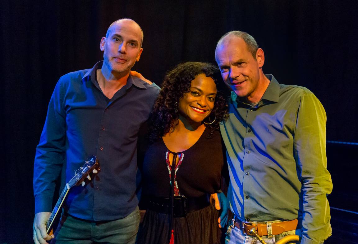 Izaline Calister & Ed Verhoeff met Angelo Verploegen LantarenVenster